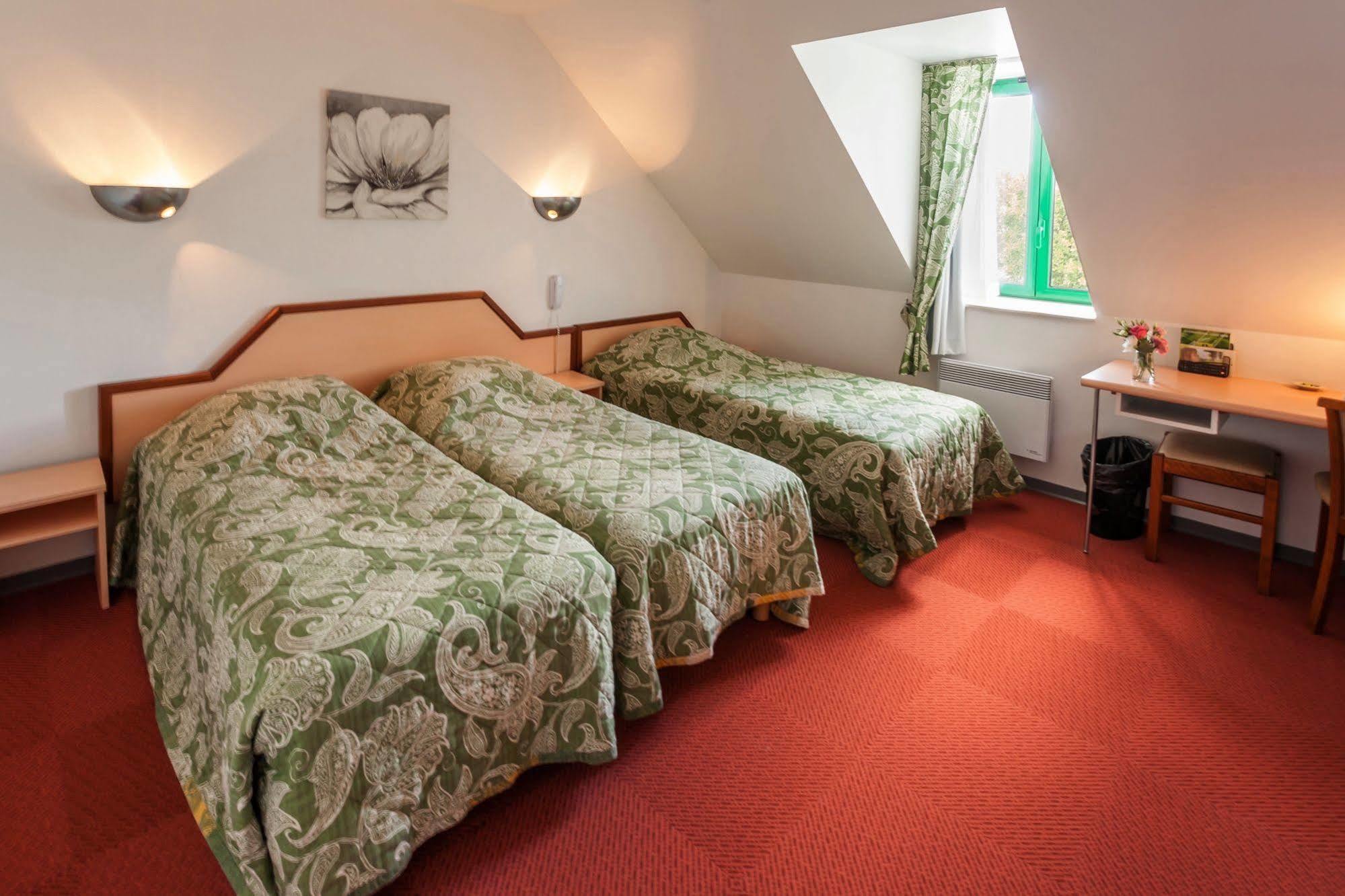 Hotel Du Lac Huelgoat Eksteriør billede