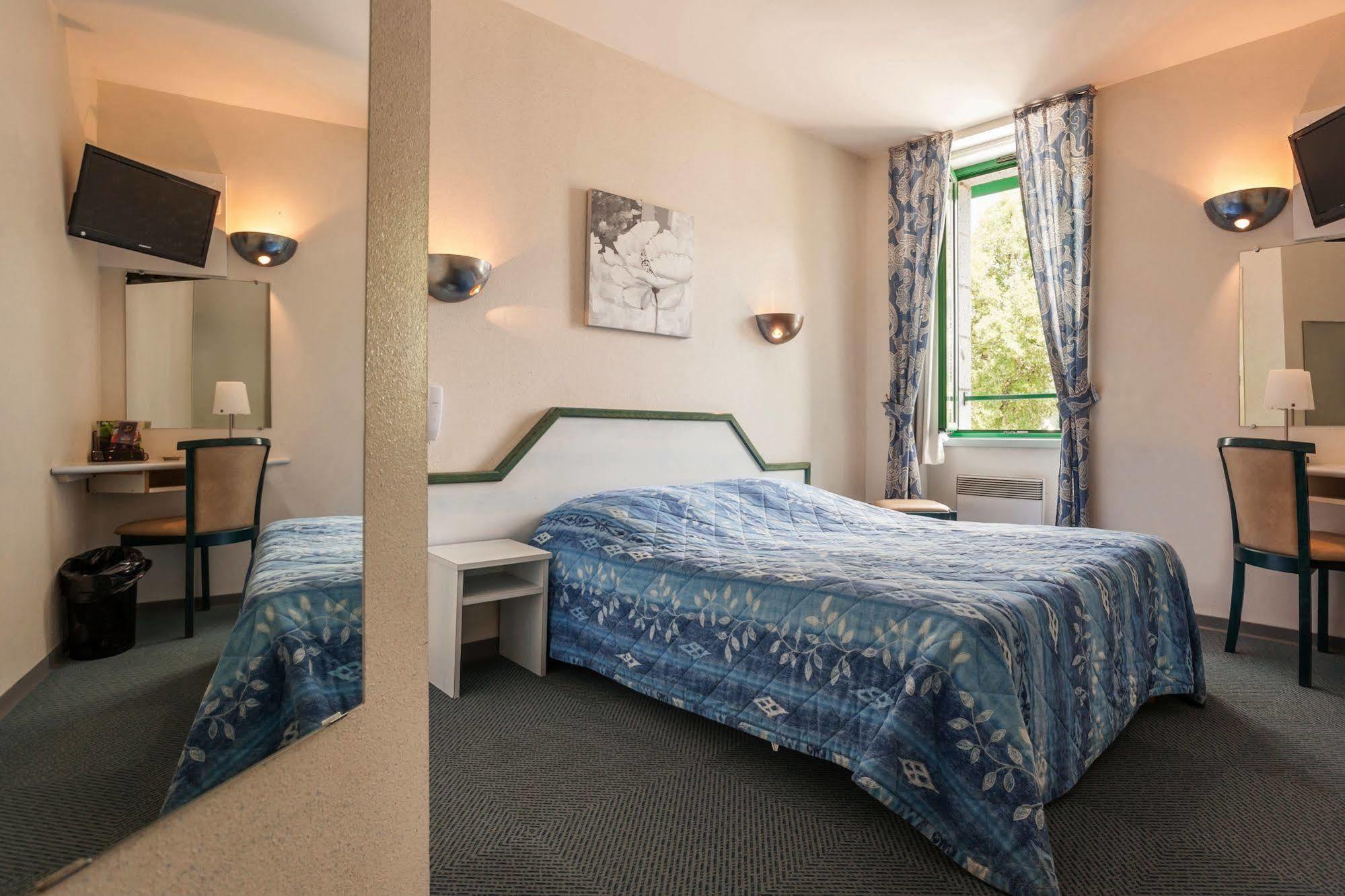 Hotel Du Lac Huelgoat Eksteriør billede
