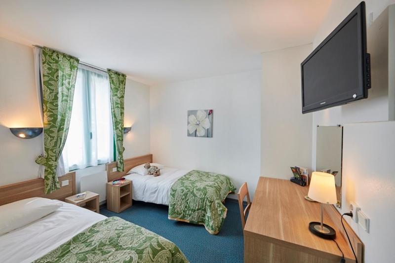 Hotel Du Lac Huelgoat Eksteriør billede